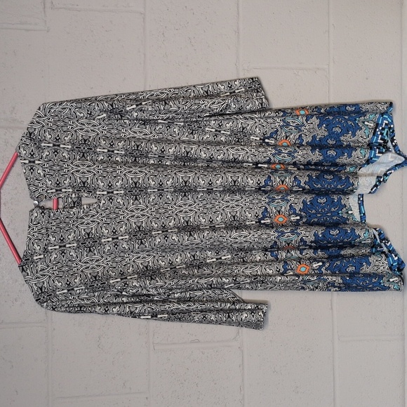 Bundle Deal of Women's Blouses Size 2X, like new! - Picture 5 of 9